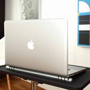 Ce support pour portable portatif aère avec classe