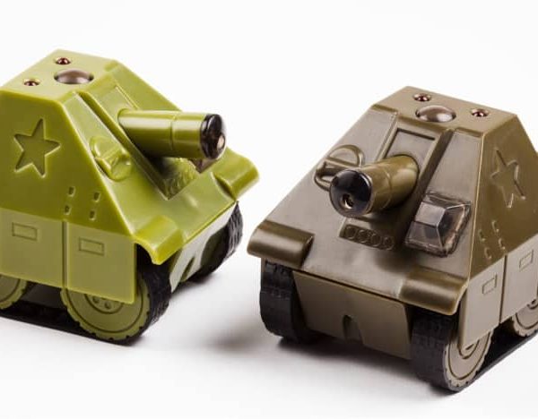 Le char radiocommandé Desk Pets se pilote sur smartphone