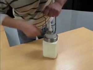 beurre de baratte maison avec baratte à beurre portable