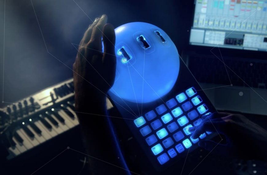 Le contrôleur MIDI Crystall Ball de Nao Next rend les DJ magiques