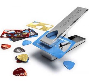 machine perforatrice de médiator personnalisé pickmaster