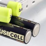 Les piles LR6 rechargeables USBCELL se branchent en USB à notre ordi