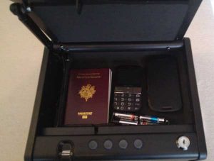 intérieur du mini coffre fort master lock