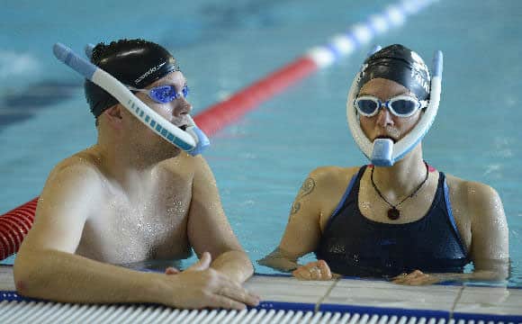 Le tuba de natation Ameo Powerbreather fait respirer de l’air frais