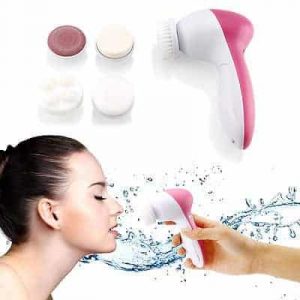 La brosse rotative 7 en 1 Pixnor P2016 prend soin du visage