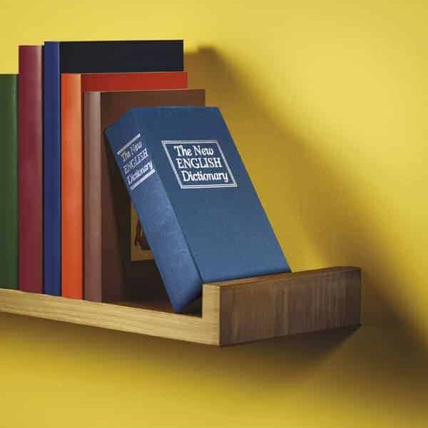 Le livre cachette thumbsUp! est un mini coffre fort discret