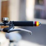 Les clignotants sans fil pour vélo WingLights indiquent nos intentions