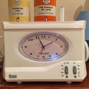 réveil machine à faire le thé swan teasmade STM201