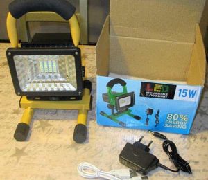 boite du projecteur led sur batterie Grandbeing