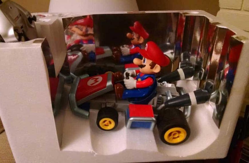 La voiture télécommandée Mario Kart de Carrera RC révèle un secret
